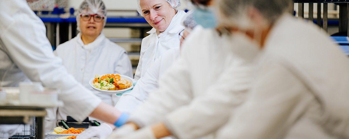 Küchenleiter (m/w/d) Schwerpunkt Service, Cafeterien und Essen auf Rädern, 1. Bild